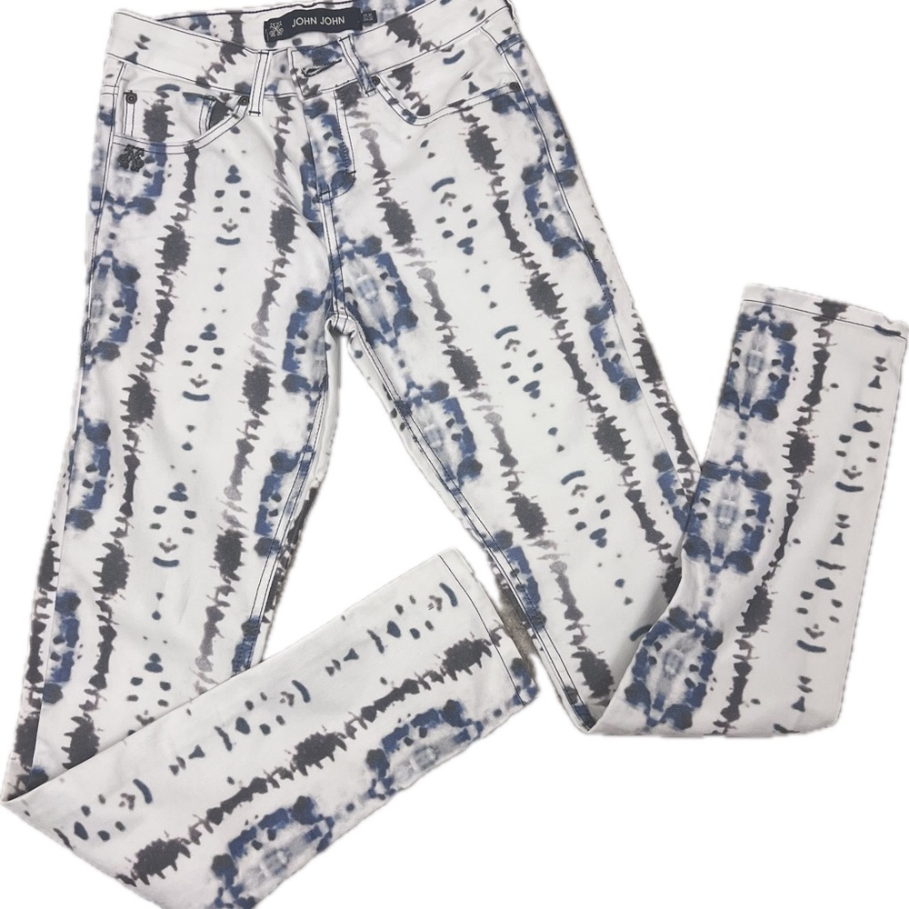 John John Women's Blue, White and Gray Patterned Skinny Jeans Size 26